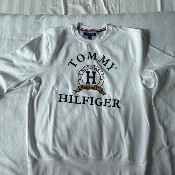 Tommy Hilfiger Men’s Sweater Size L - Picture 4 of 4